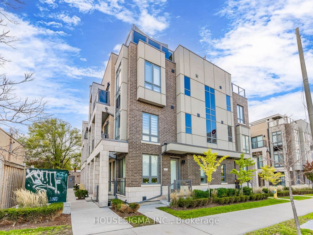 Photo of 713 Lawrence Avenue W #5, Toronto, ON M6A 1B4 (MLS # W12964174)