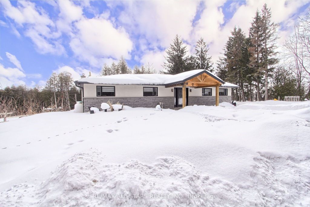 Photo of 215 Uxbridge Pickering Townline, Pickering, ON L1Y 0A4 (MLS # E13088022)