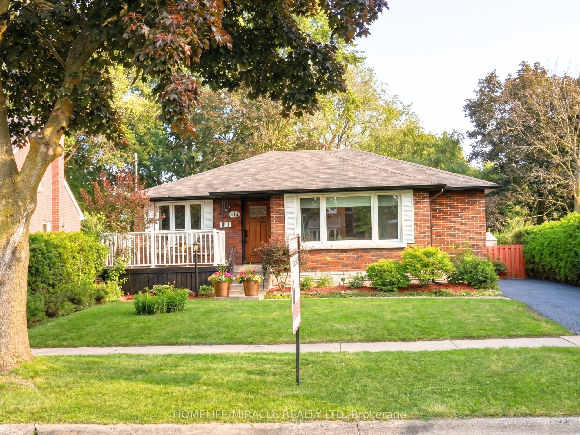 113 Pontiac Avenue