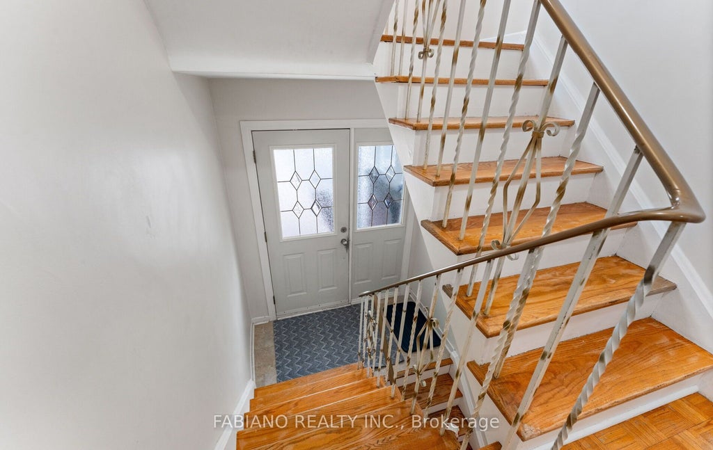 Photo of 549 Gladstone Avenue, Toronto, ON M6H 3J3 (MLS # W13759914)