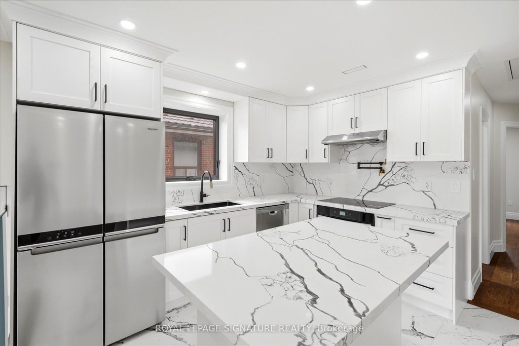 Photo of 24 Treeview Drive, Toronto, ON M8W 4B9 (MLS # W13029572)