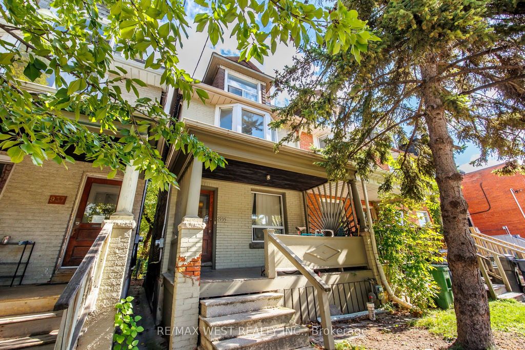 Photo of 935 Bathurst Street, Toronto, ON M5R 3G4 (MLS # C12663268)