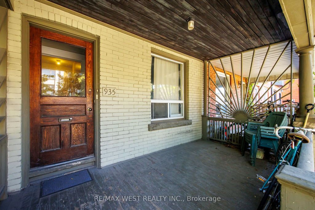 Photo of 935 Bathurst Street, Toronto, ON M5R 3G4 (MLS # C12663268)