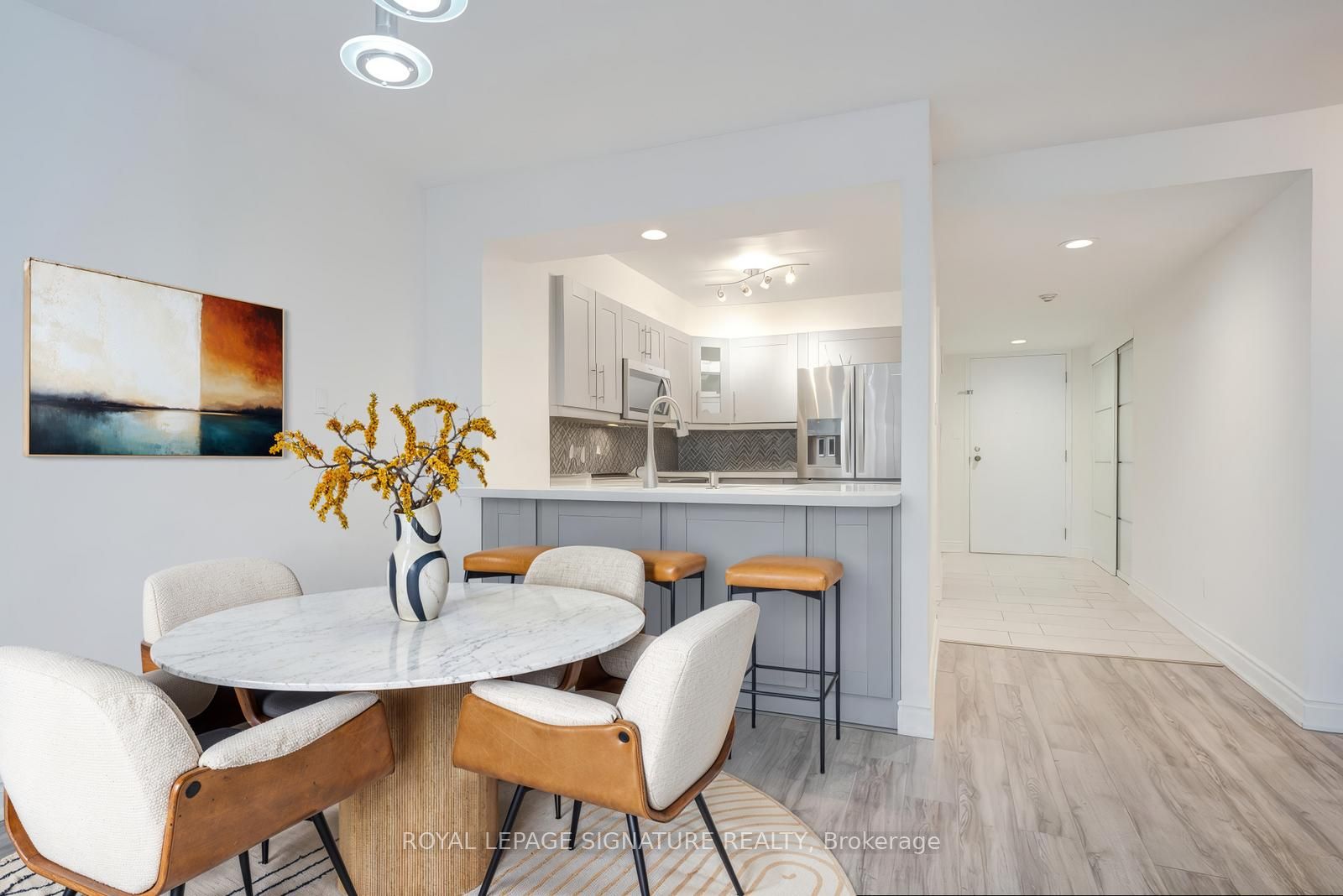 50 Eglinton Avenue W 1106