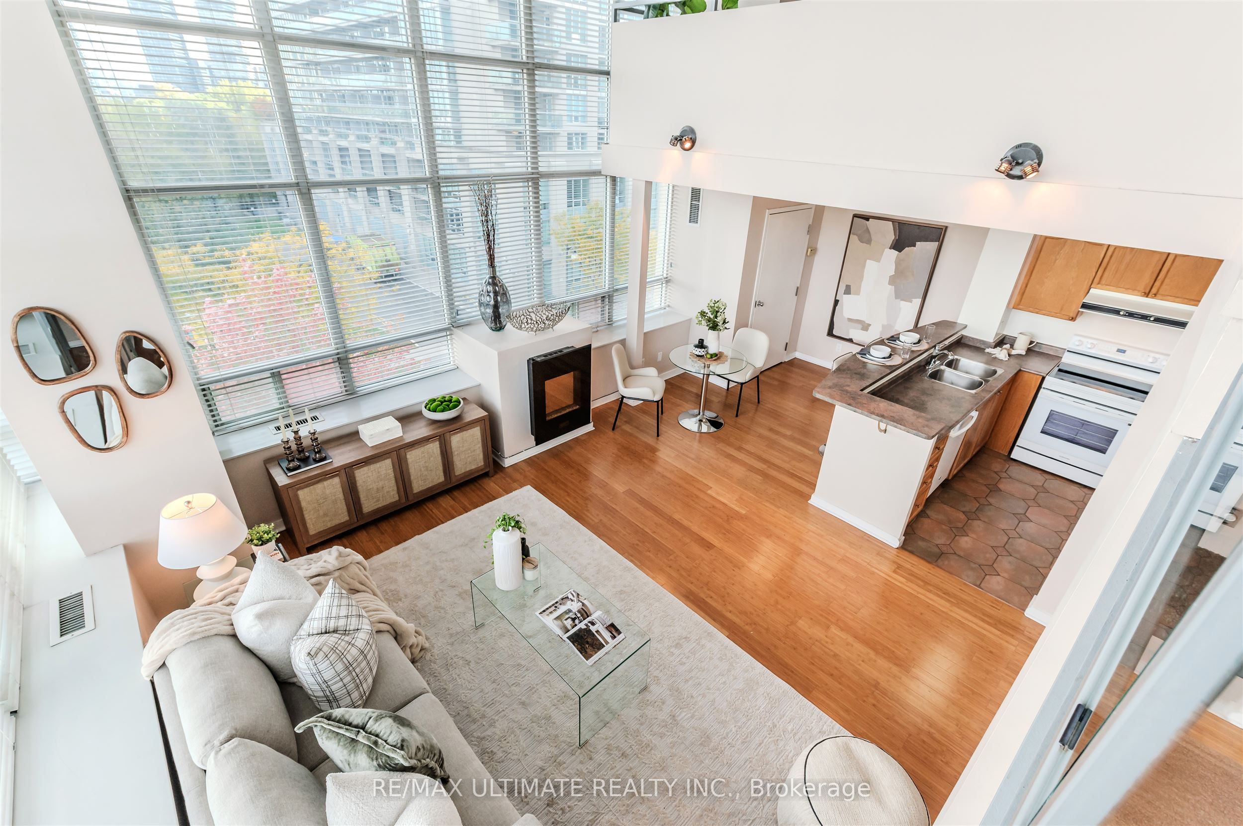 300 Manitoba Street 301