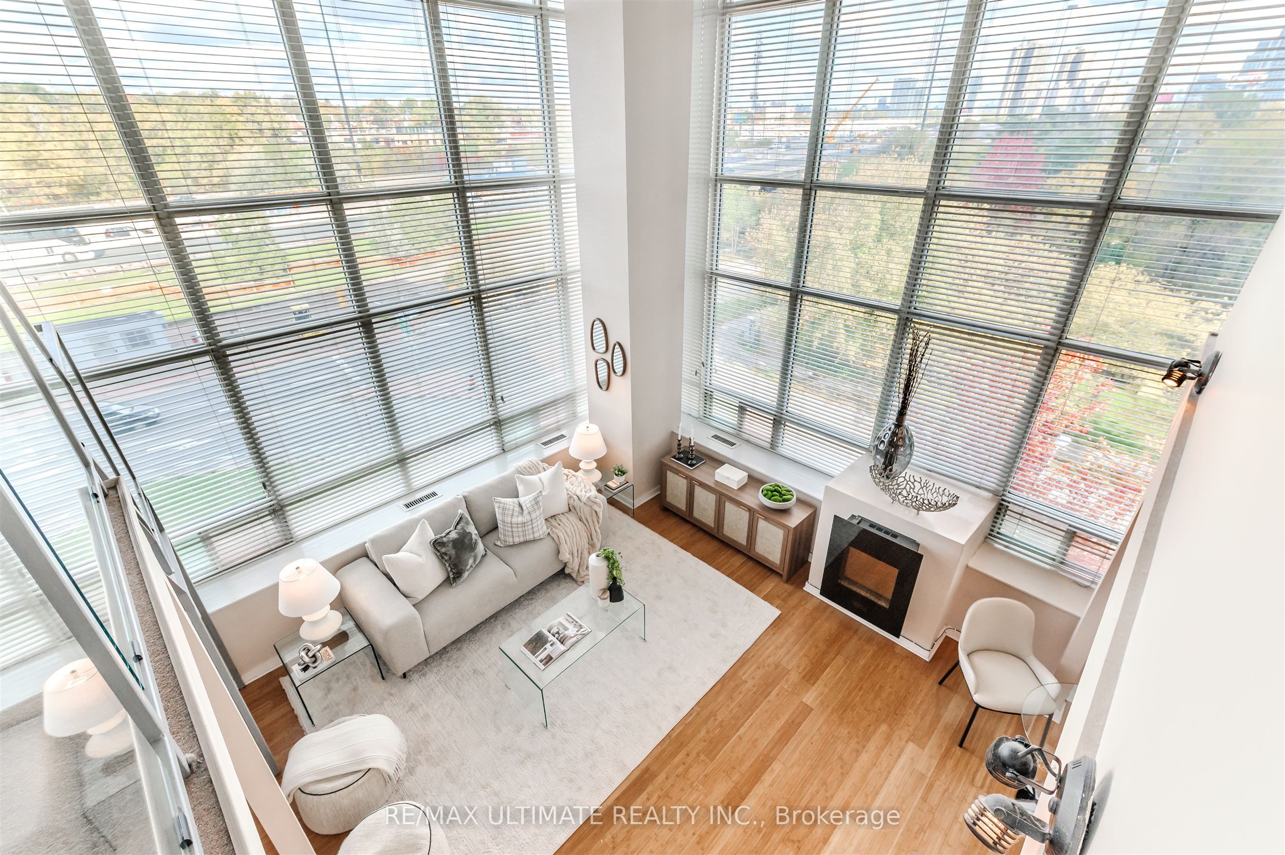 300 Manitoba Street 301