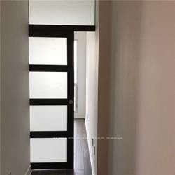386 Yonge Street 3910