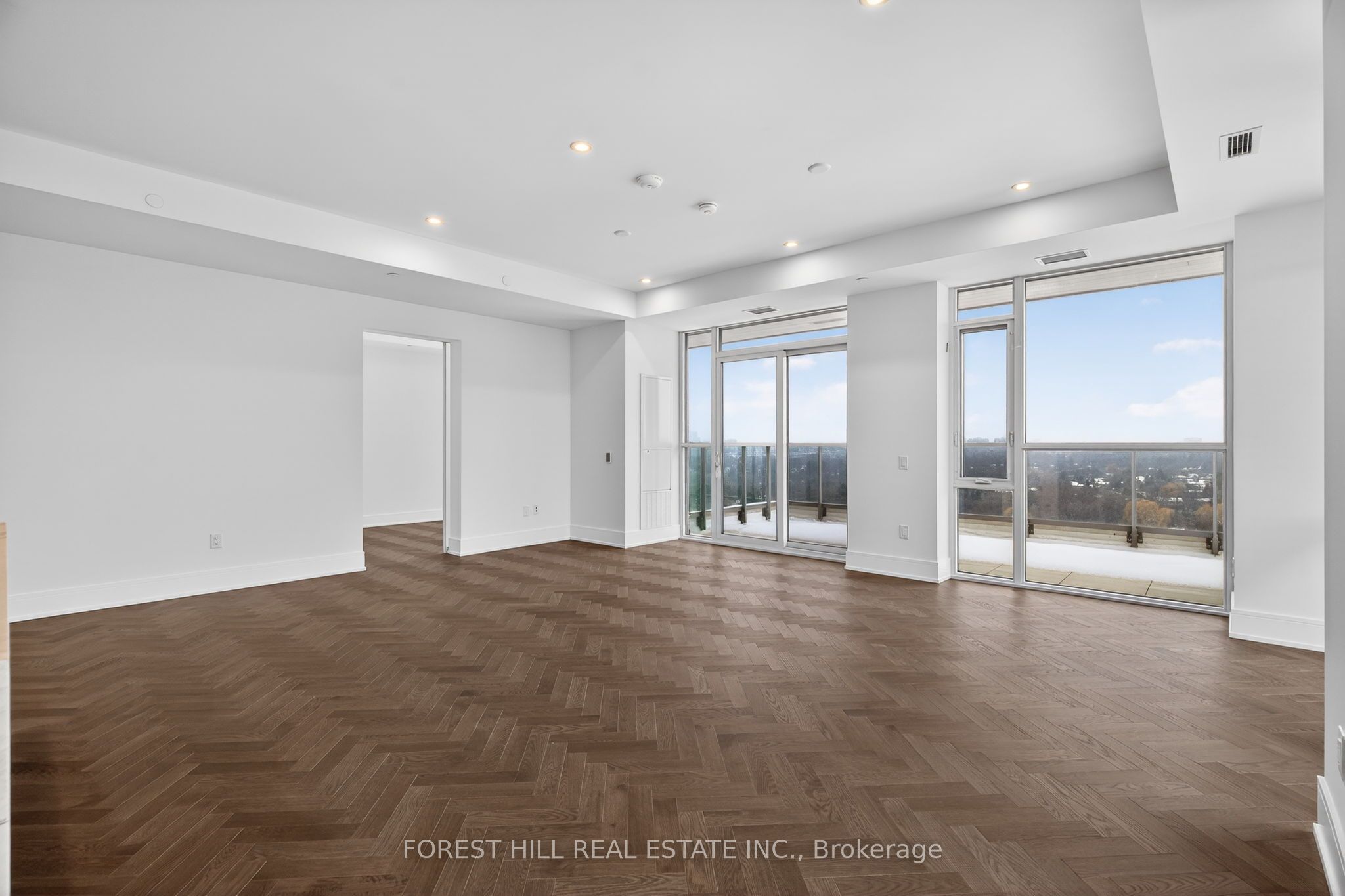 399 Royal Orchard Boulevard LPH22