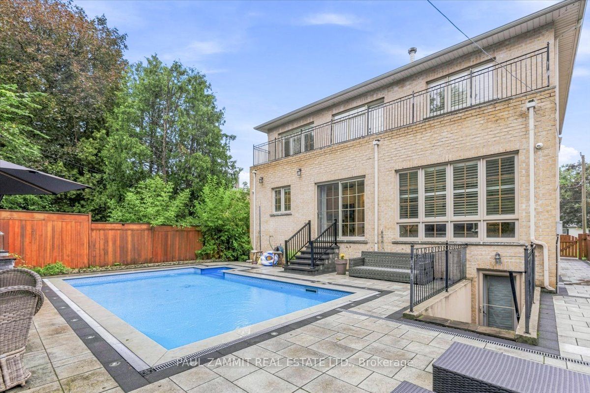 83 Grandview Avenue