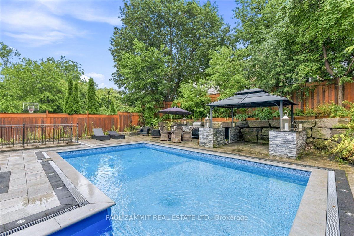 83 Grandview Avenue