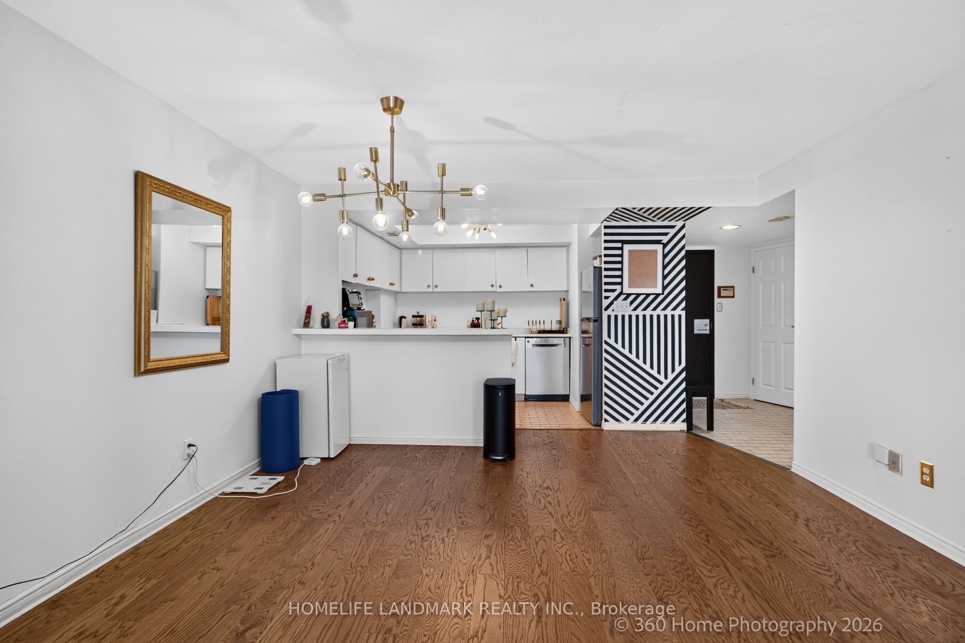 25 The Esplanade Avenue 2615