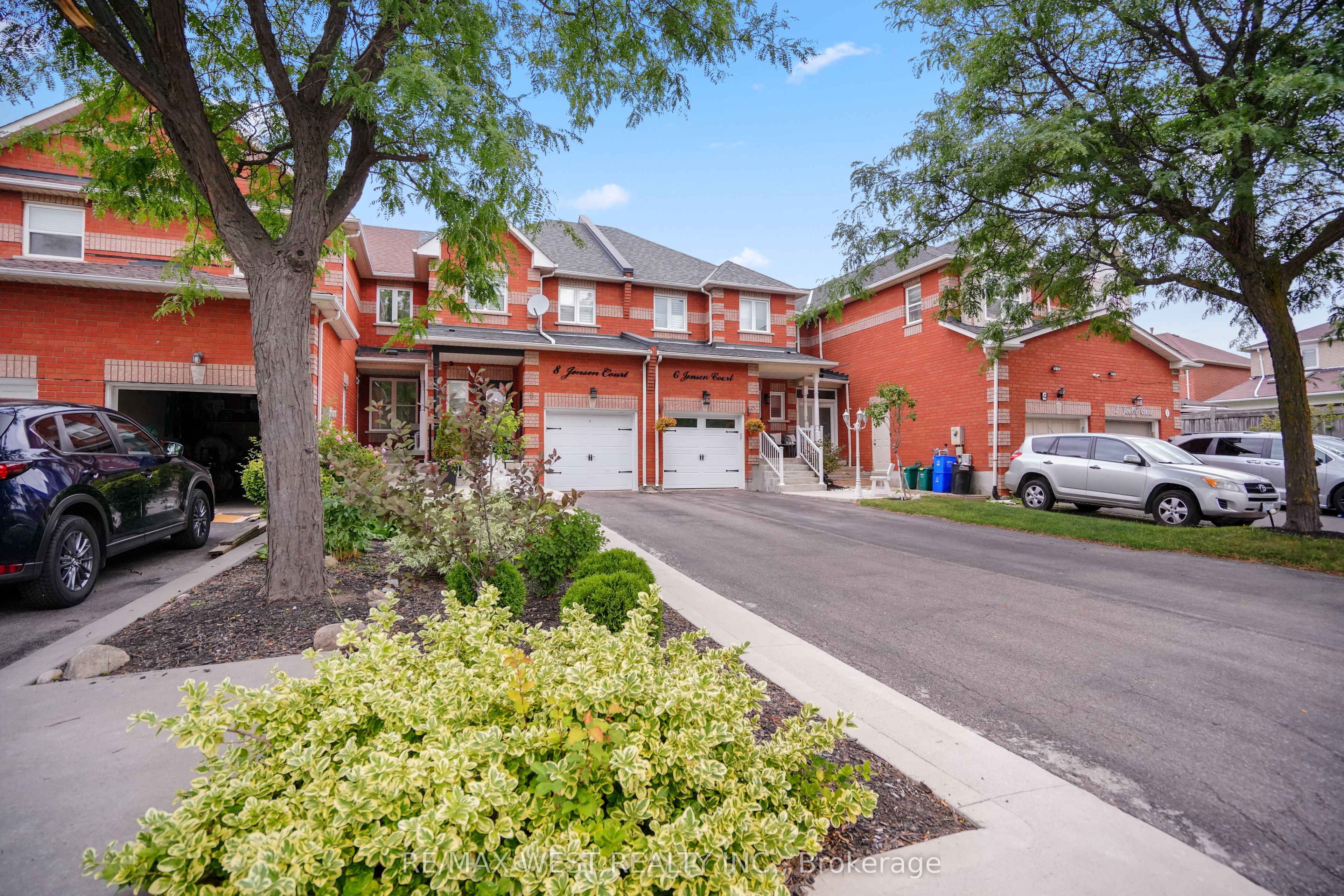8 Jensen Court
