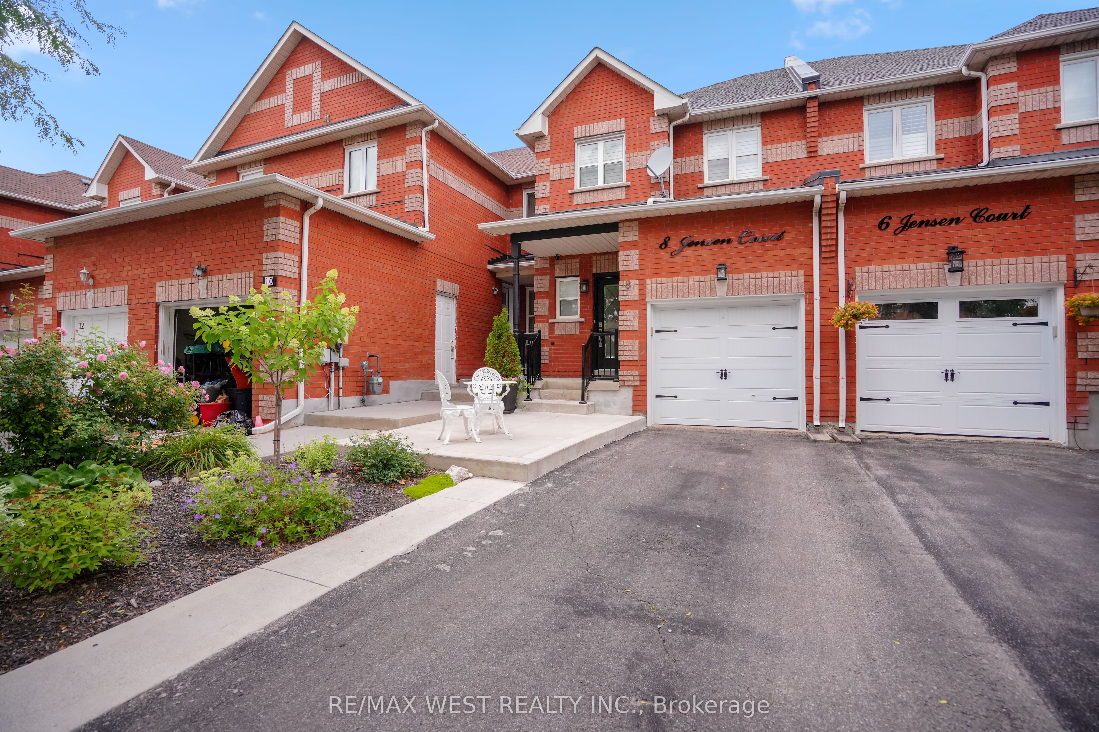 8 Jensen Court