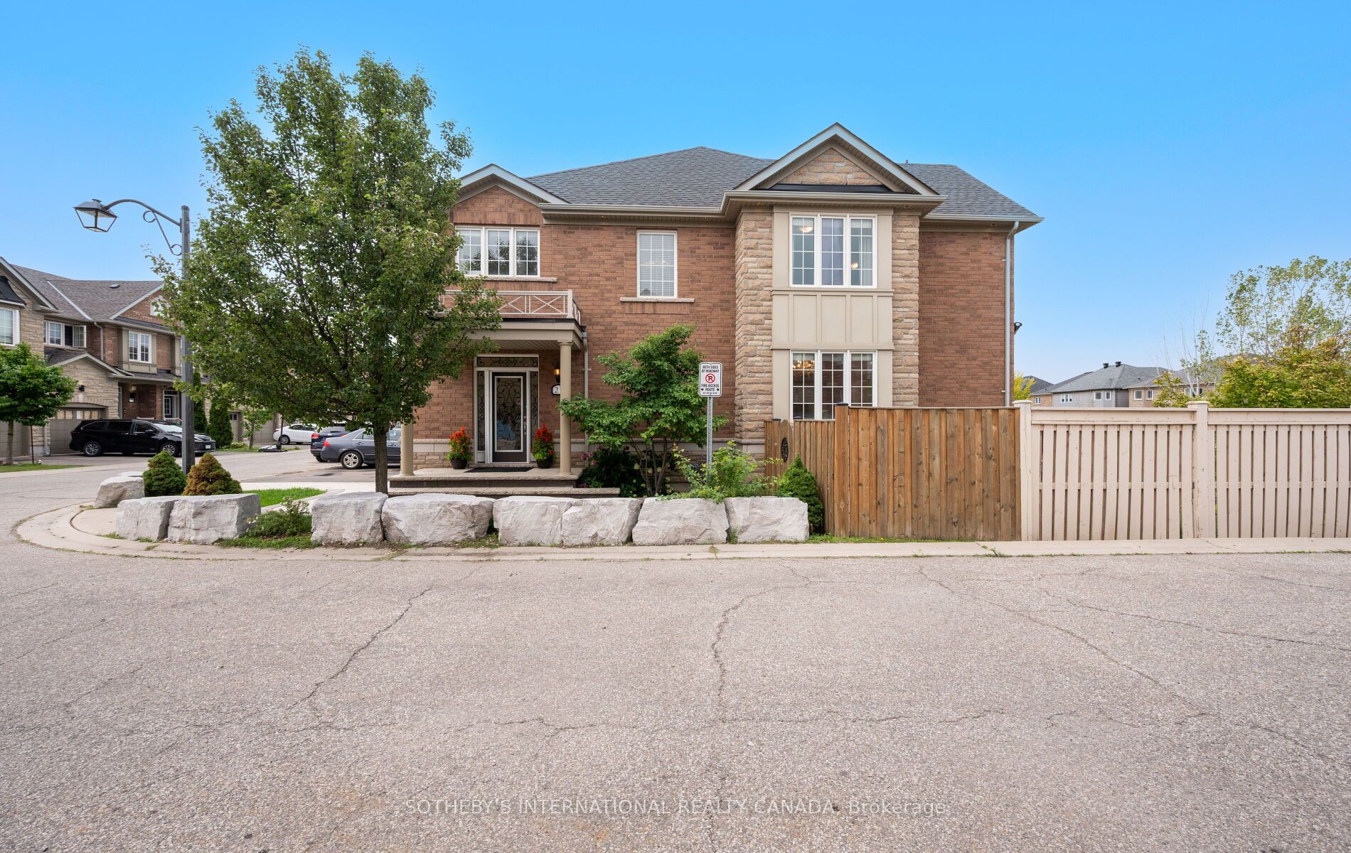 745 Farmstead Drive 21