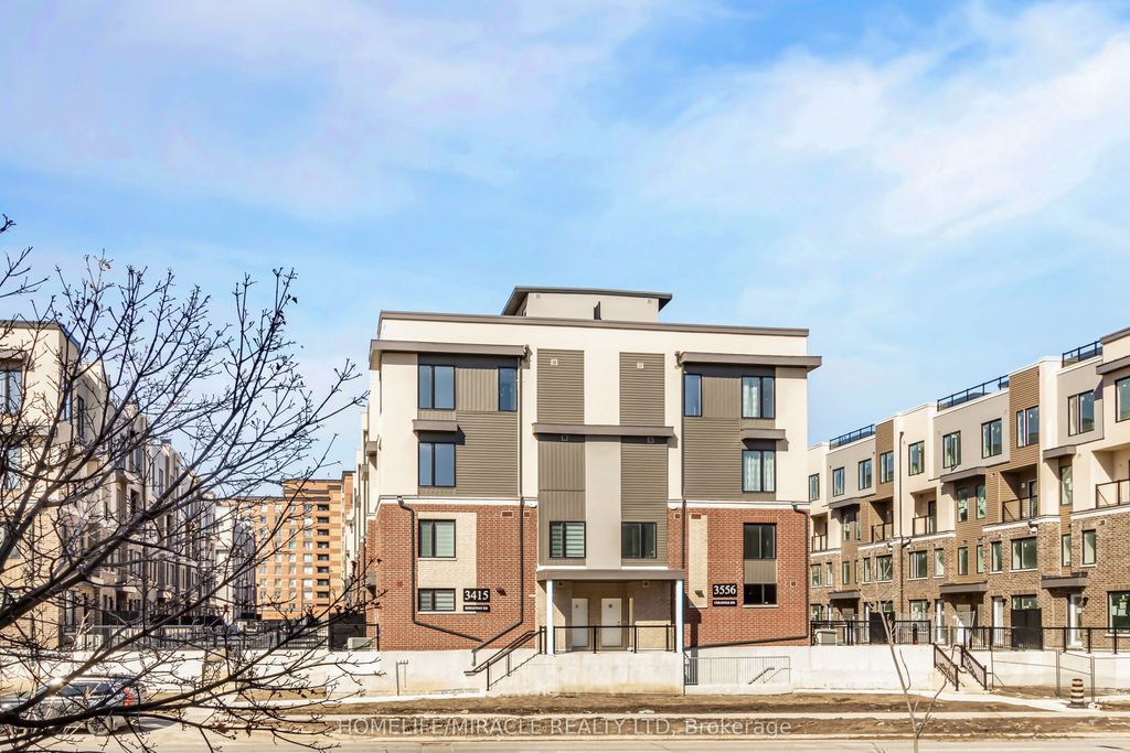 Photo of 3415 Ridgeway Drive #16, Mississauga, ON L5L 0B9 (MLS # W12650984)