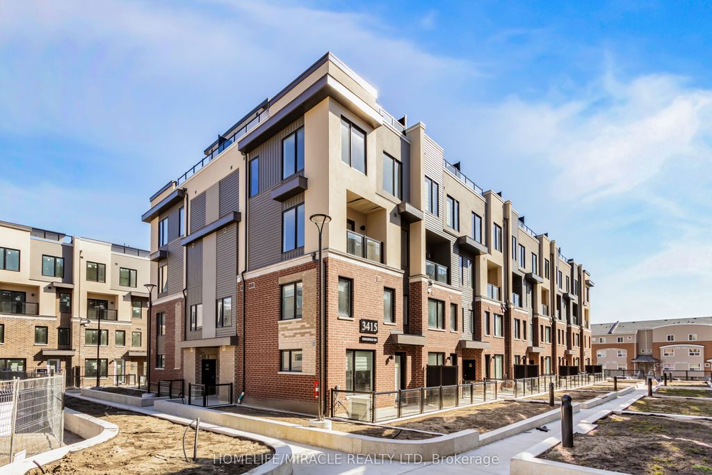 Photo of 3415 Ridgeway Drive #16, Mississauga, ON L5L 0B9 (MLS # W12650984)