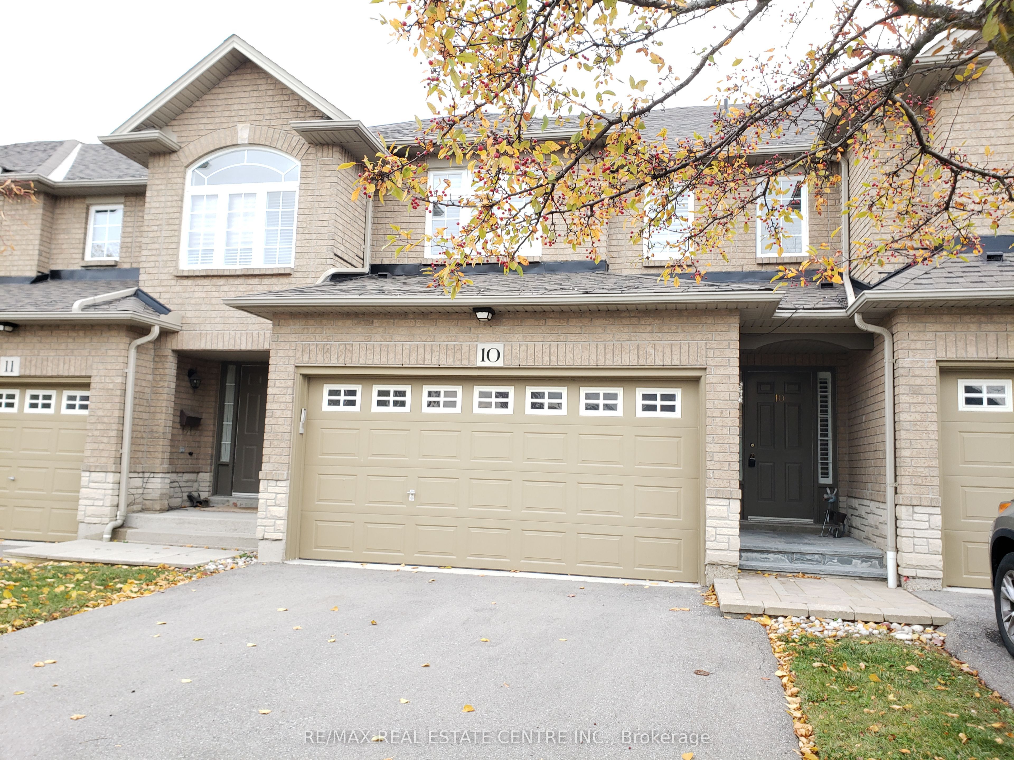 130 Robert Street 10