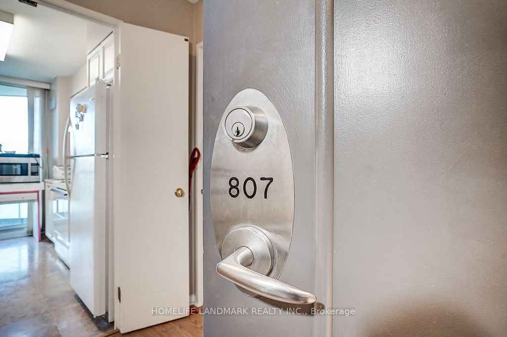 Photo of 238 Doris Avenue #807, Toronto, ON M2N 6W1 (MLS # C12587212)