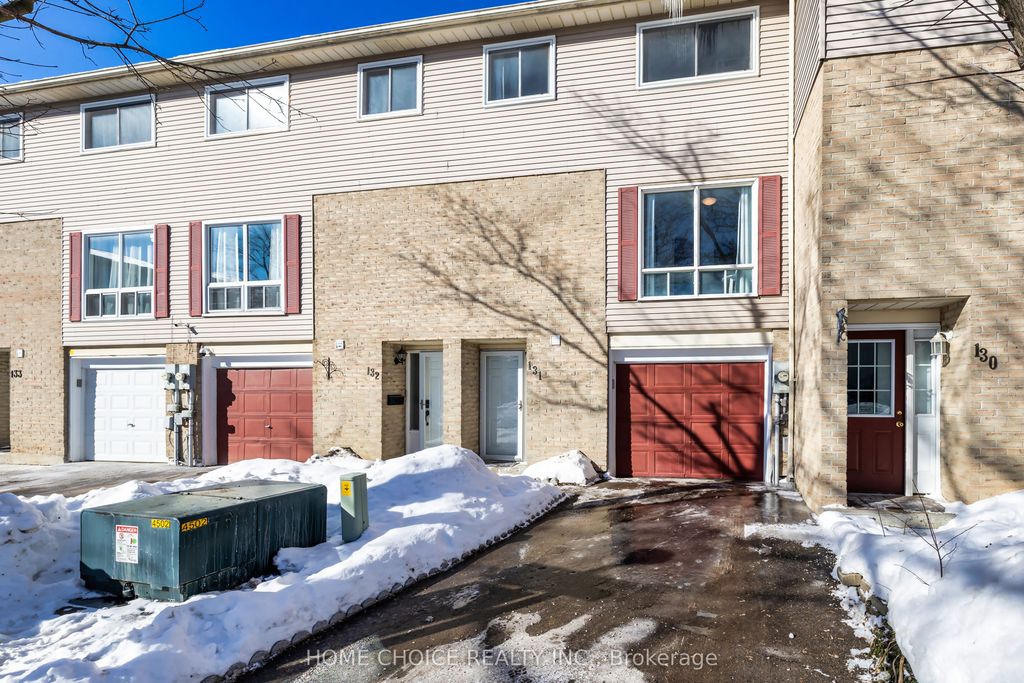 Photo of 1133 Ritson Road N #131, Oshawa, ON L1G 7T3 (MLS # E12825808)