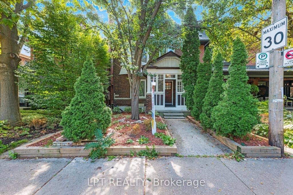 Photo of 19 Marmaduke Street, Toronto, ON M6R 1T1 (MLS # W12396789)