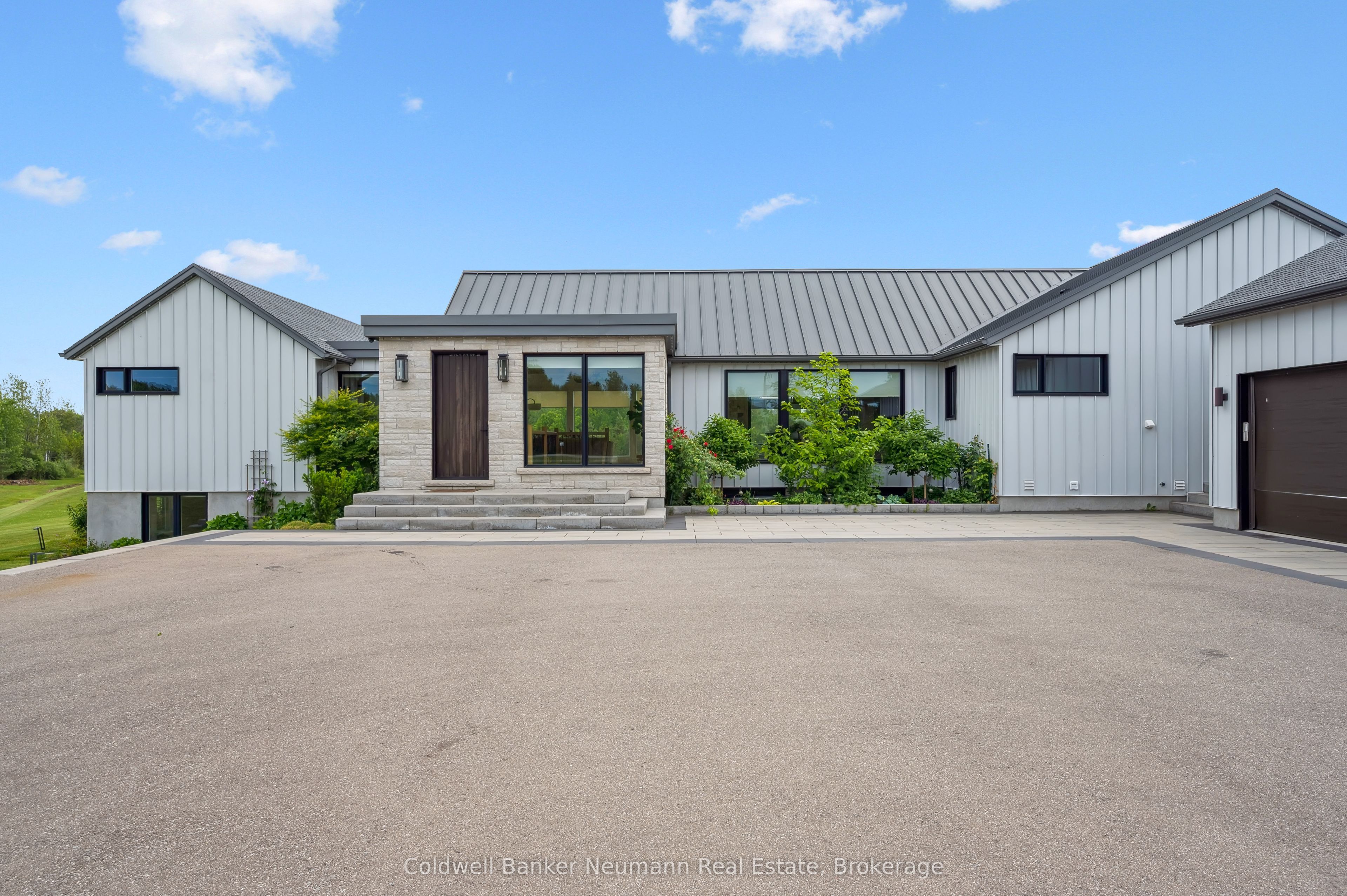 1270 15th Side Road