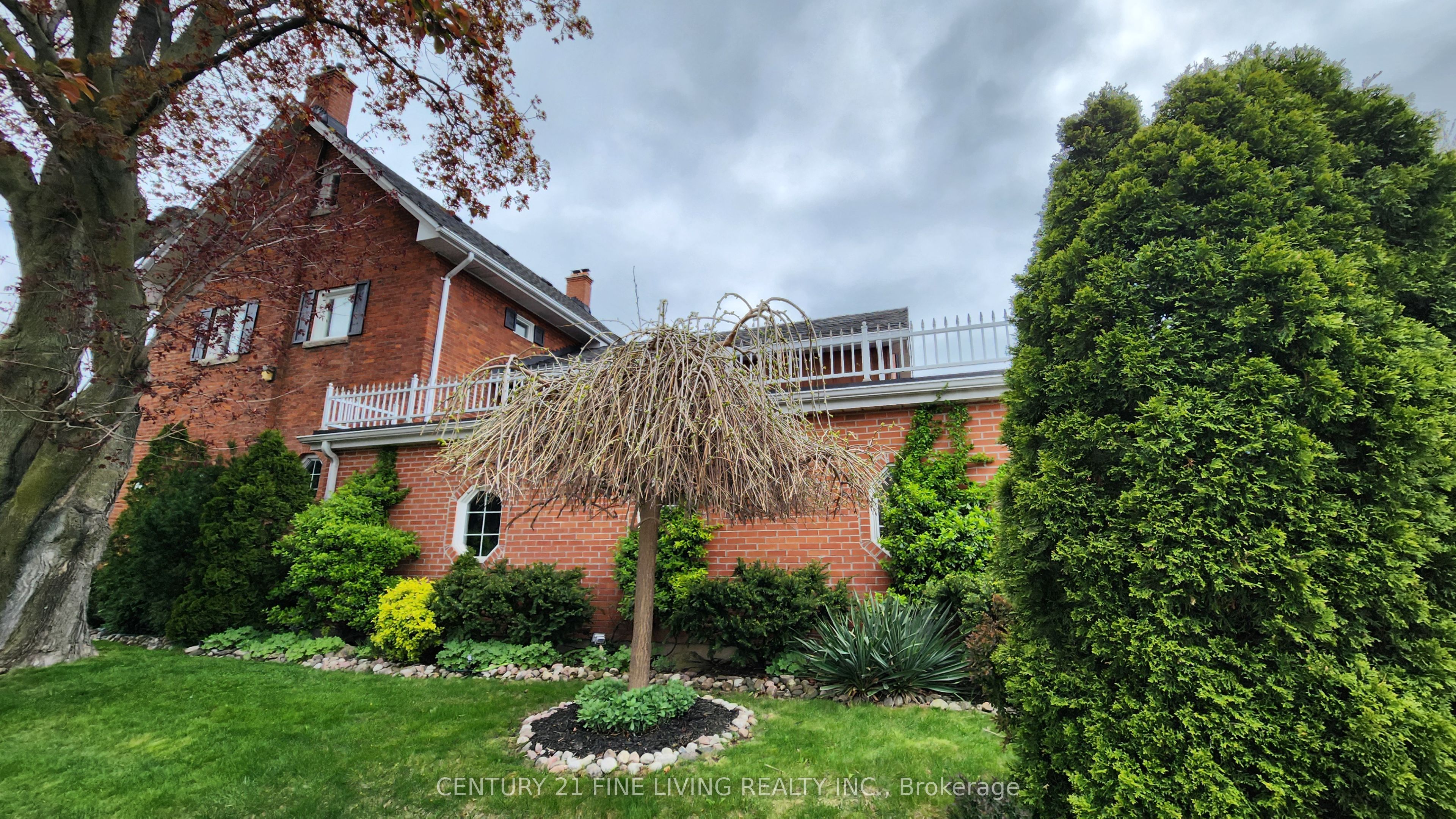 30 Norgrove Crescent