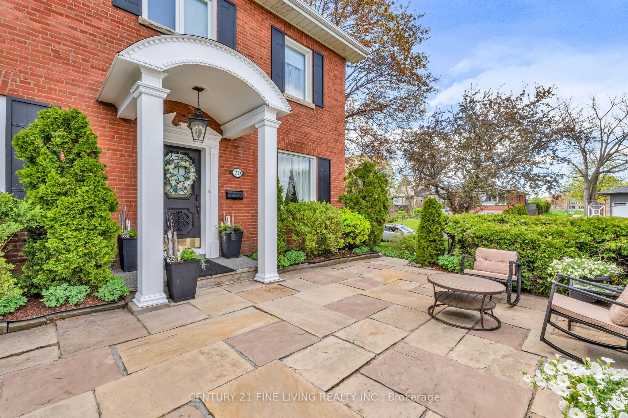 30 Norgrove Crescent