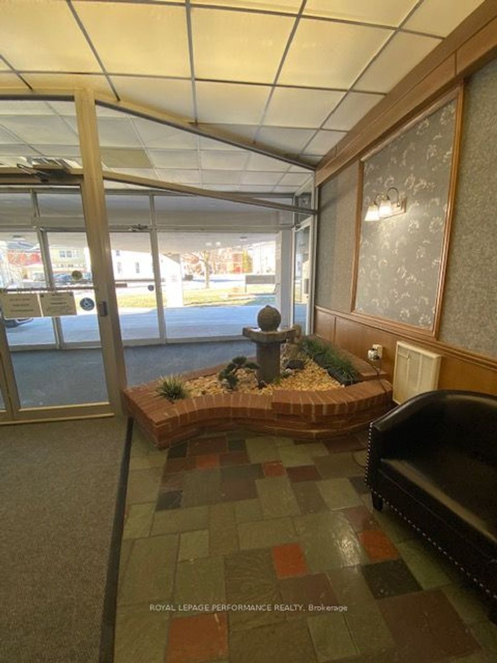 Photo of 308 Second Street E #804, Cornwall, ON K6H 1Z1 (MLS # X13017684)