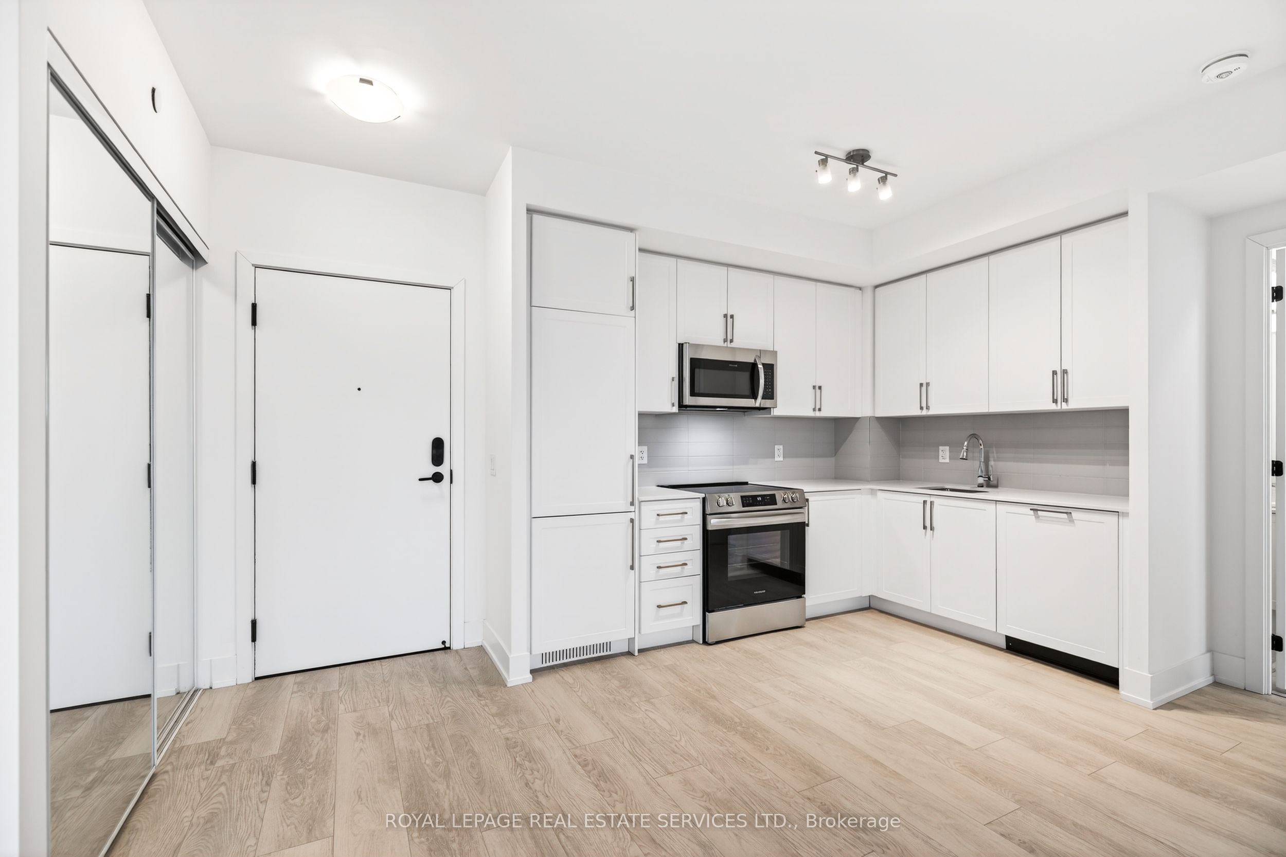 2450 Old Bronte Road 512