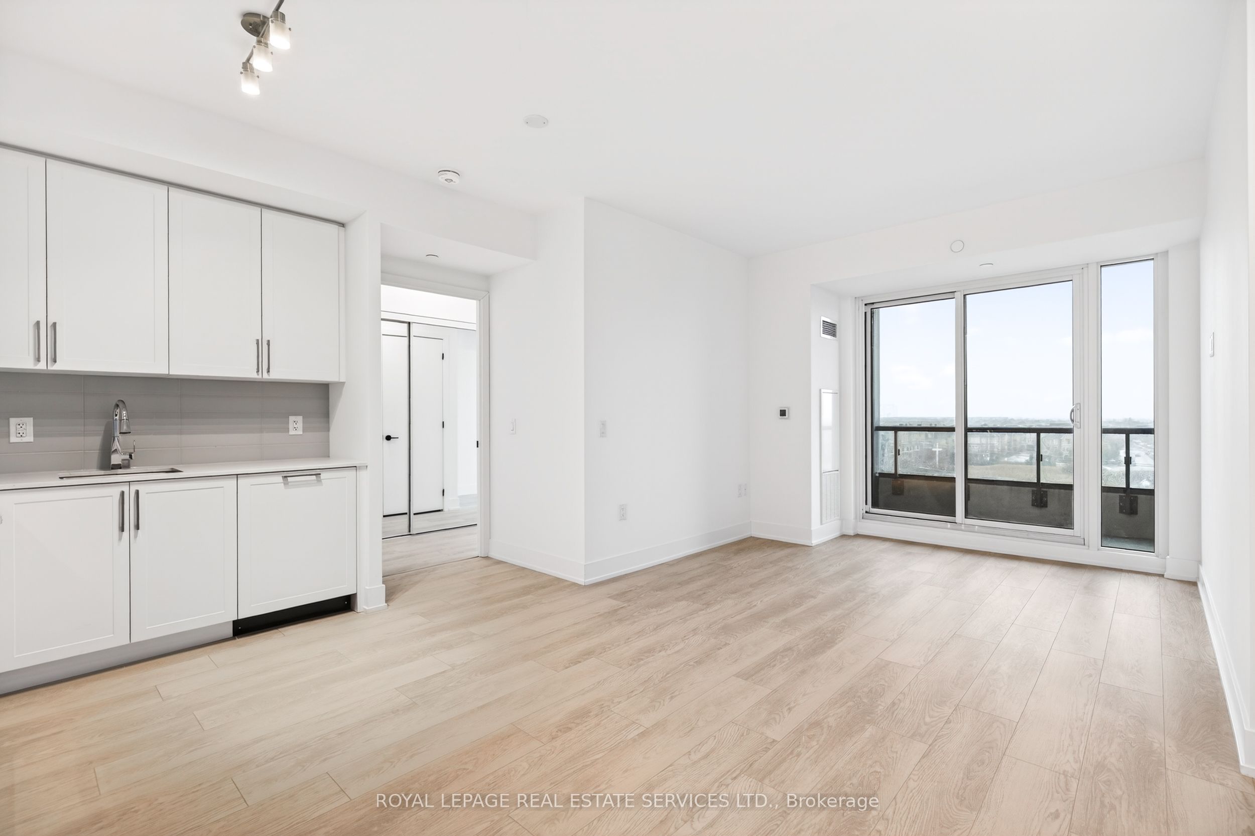 2450 Old Bronte Road 512