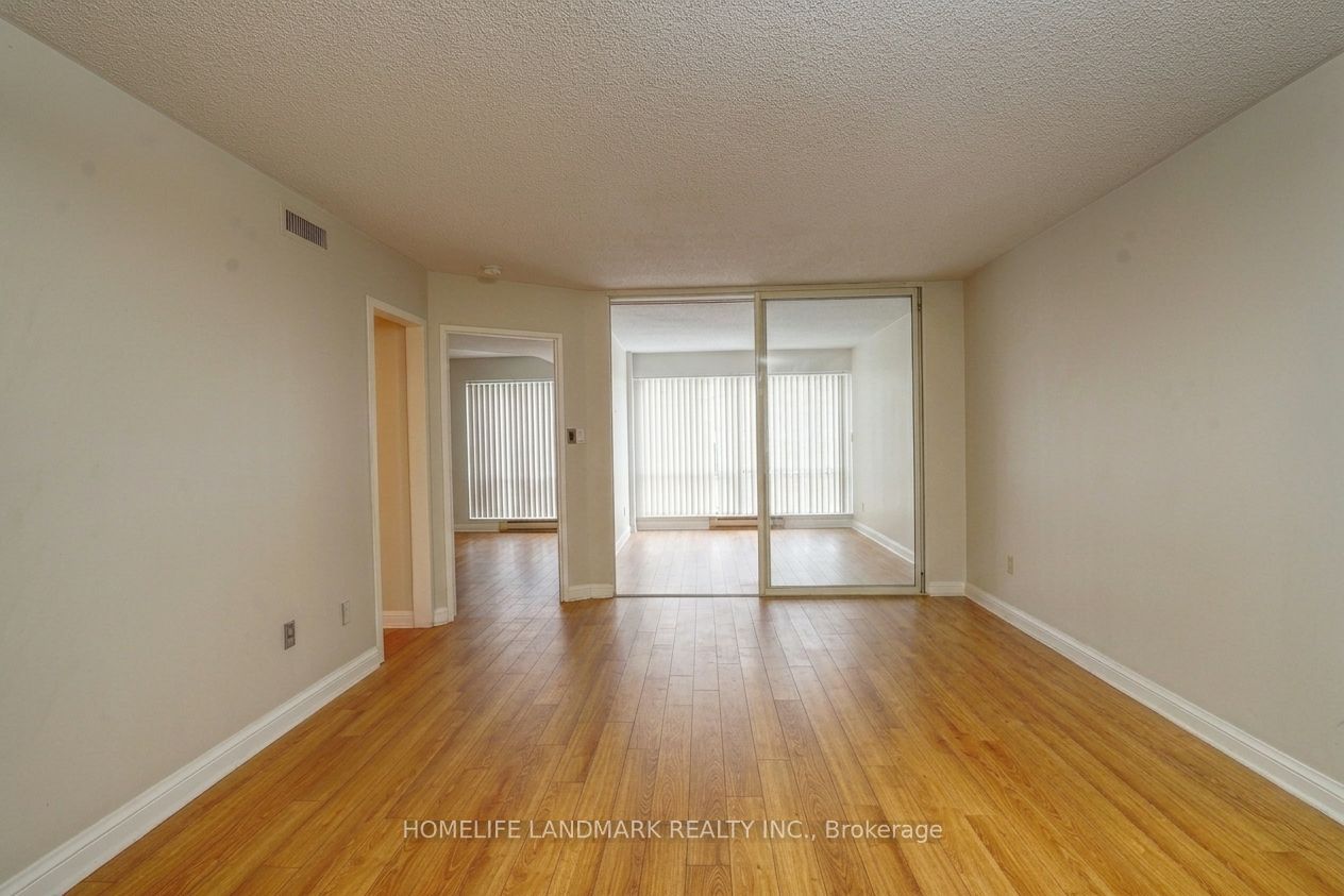 1001 Bay Street 511
