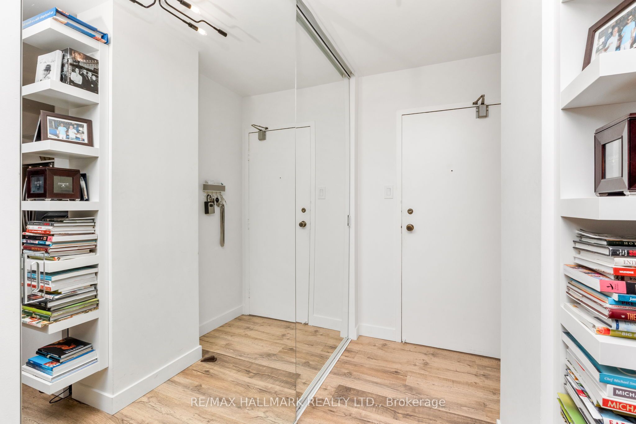 212 St George Street 203