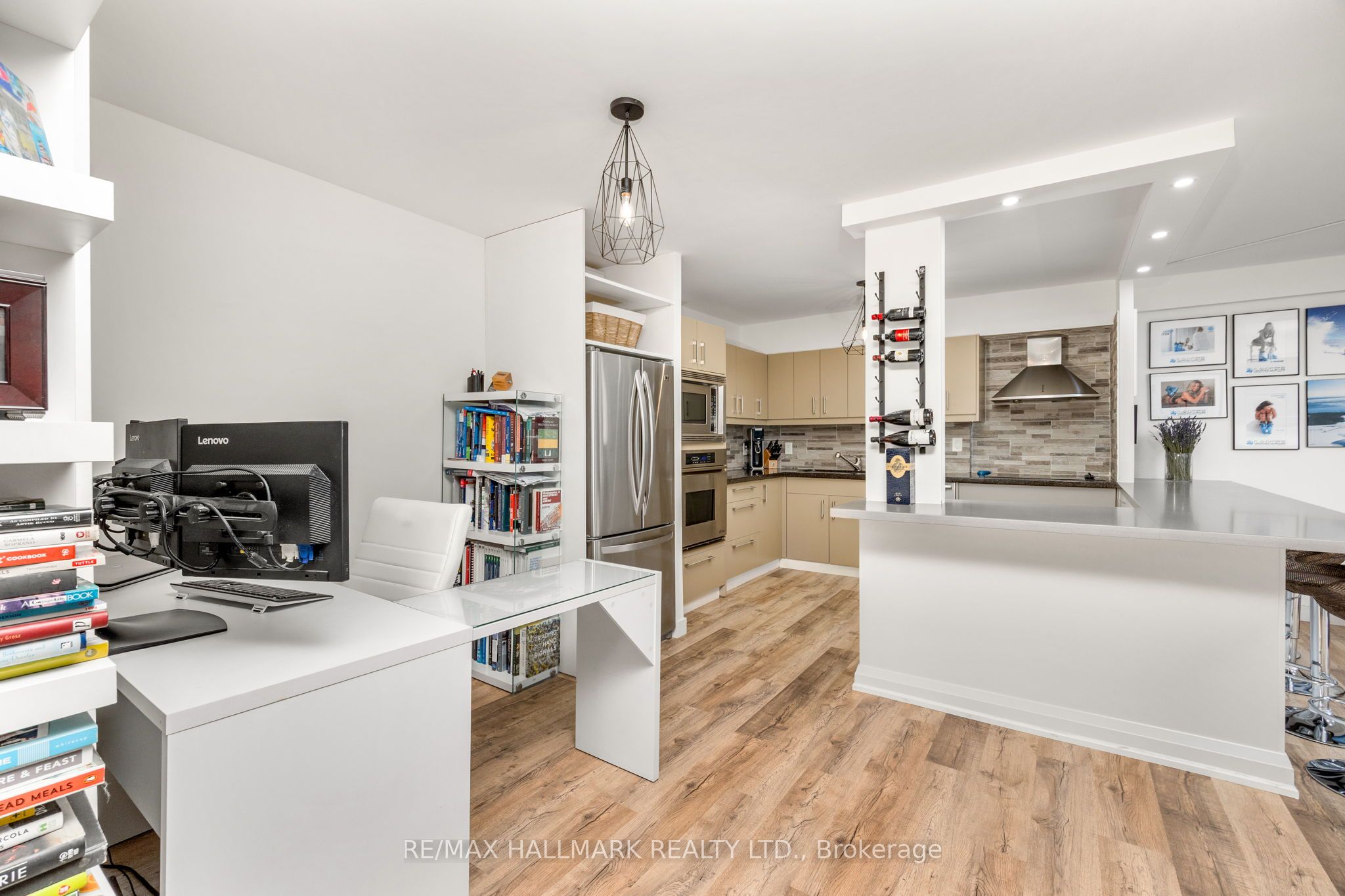 212 St George Street 203