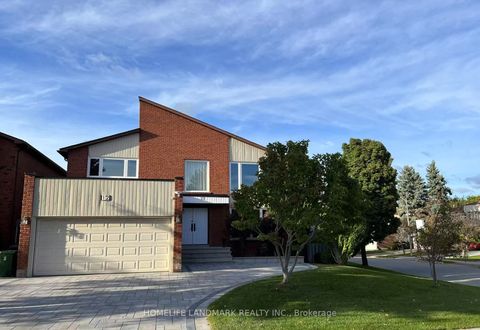 Photo of 12 Clarinda Drive, Toronto, ON M2K 2W7 (MLS # C12512232)