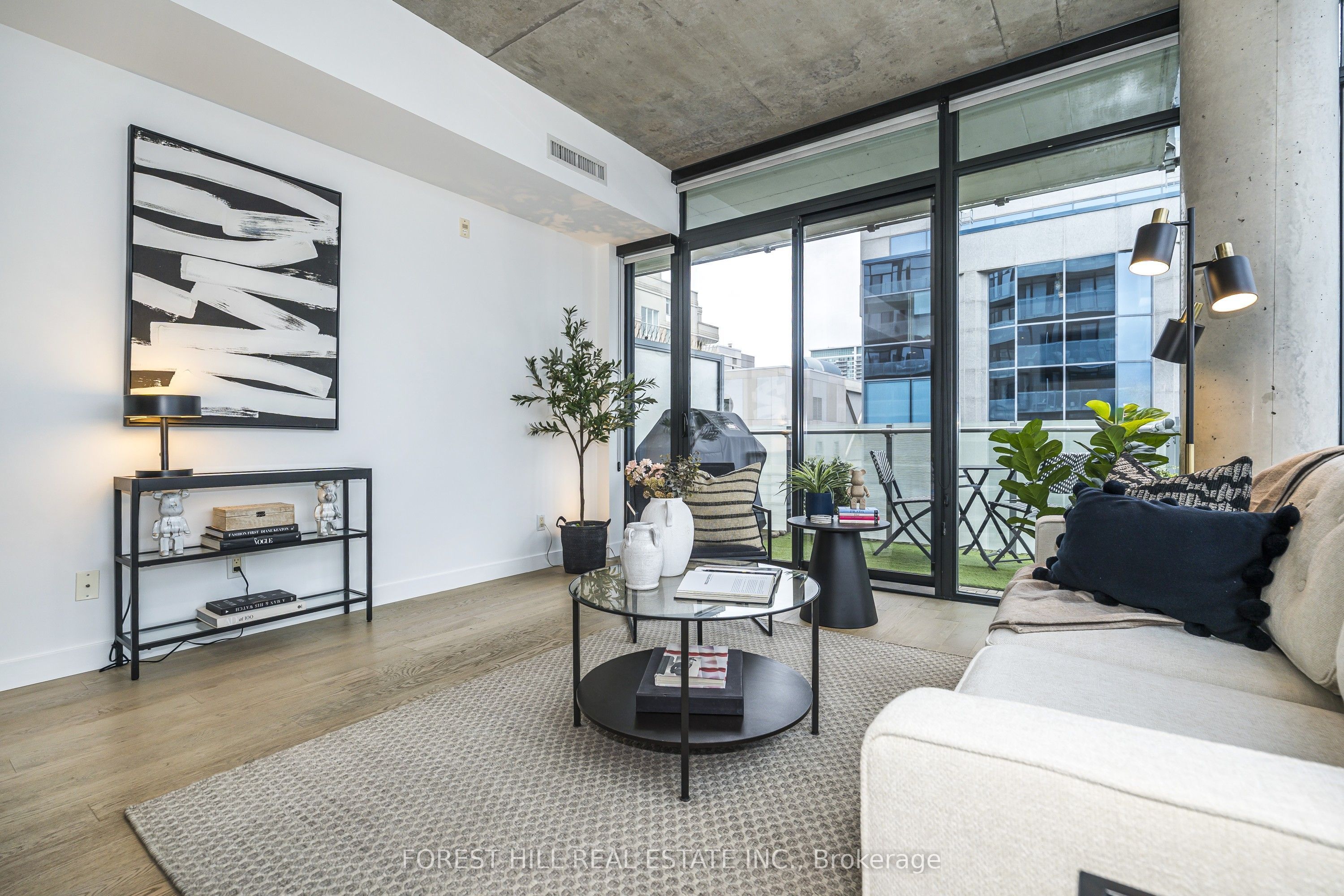 25 Stafford Street 611