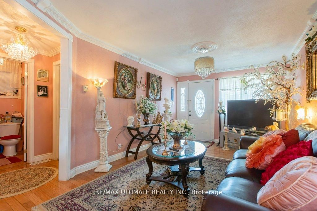 Photo of 110 Aileen Avenue, Toronto, ON M6M 1E9 (MLS # W12409990)