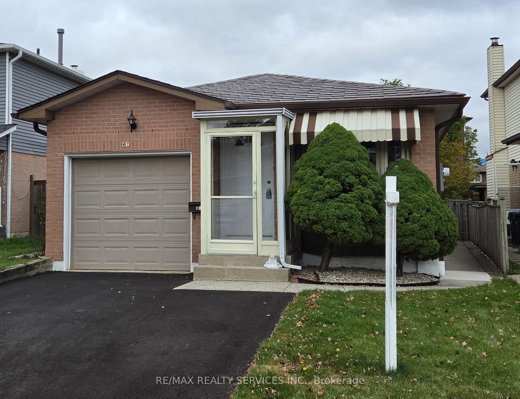 Photo of 41 Greenleaf Crescent, Brampton, ON L6X 2V5 (MLS # W14032490)