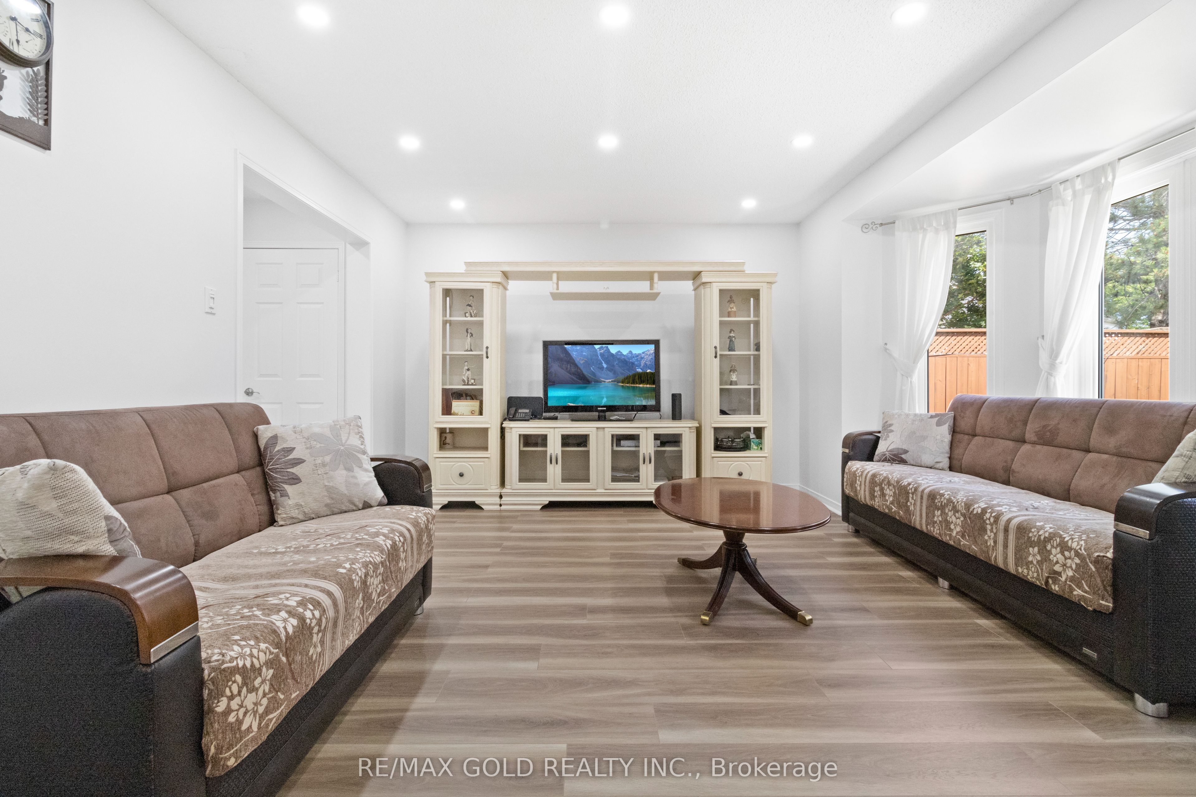 40 Blue Spruce Street