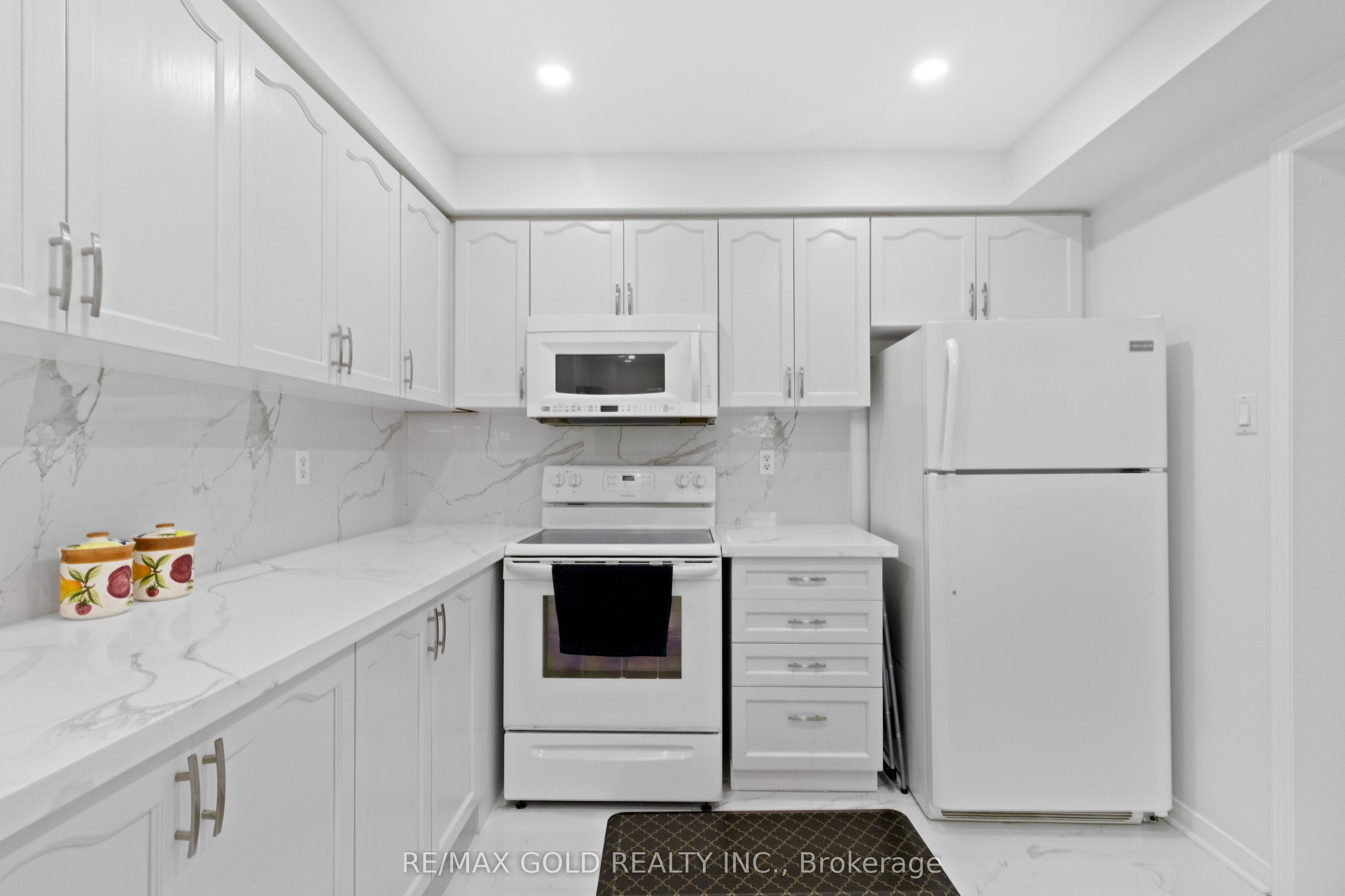 40 Blue Spruce Street