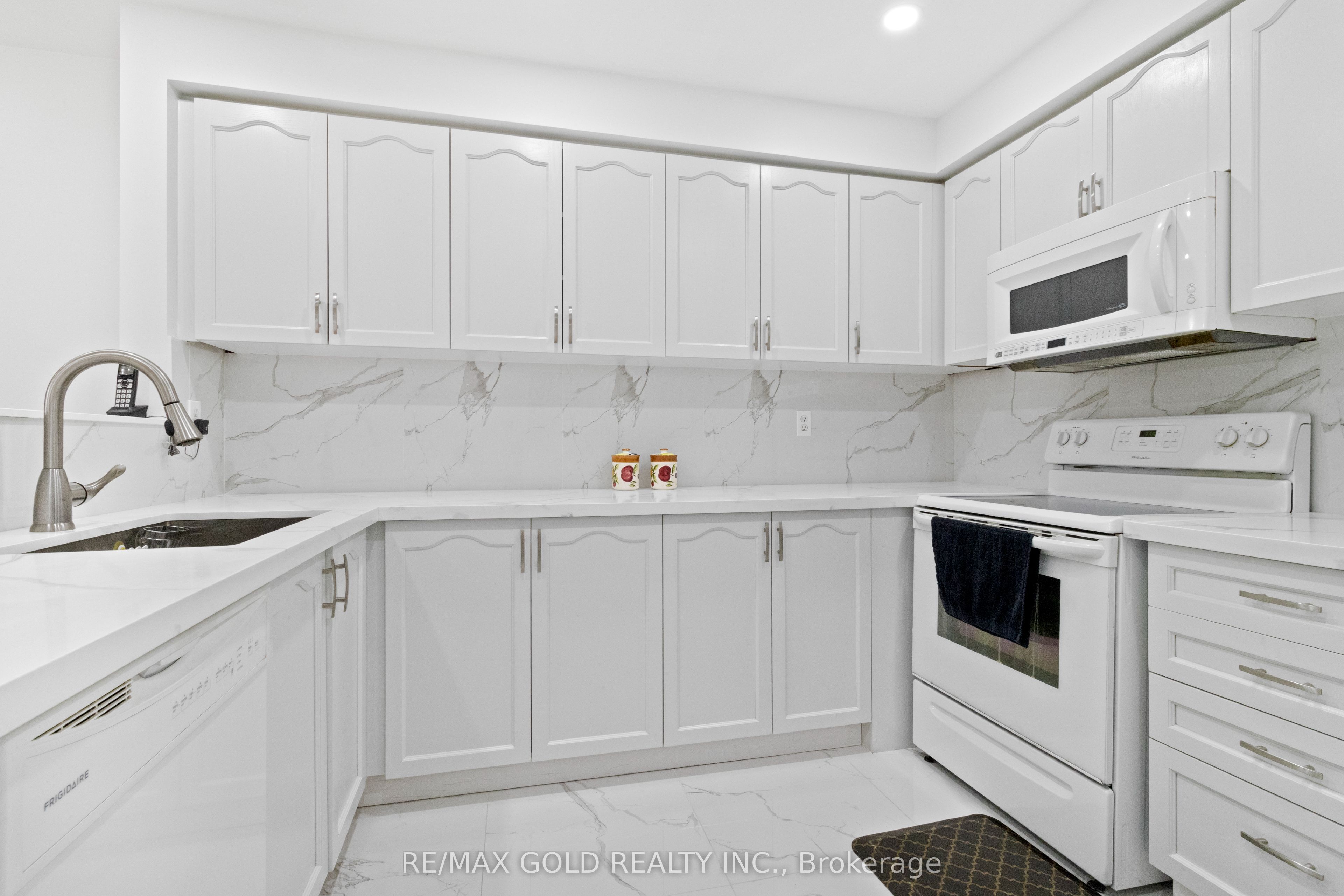 40 Blue Spruce Street