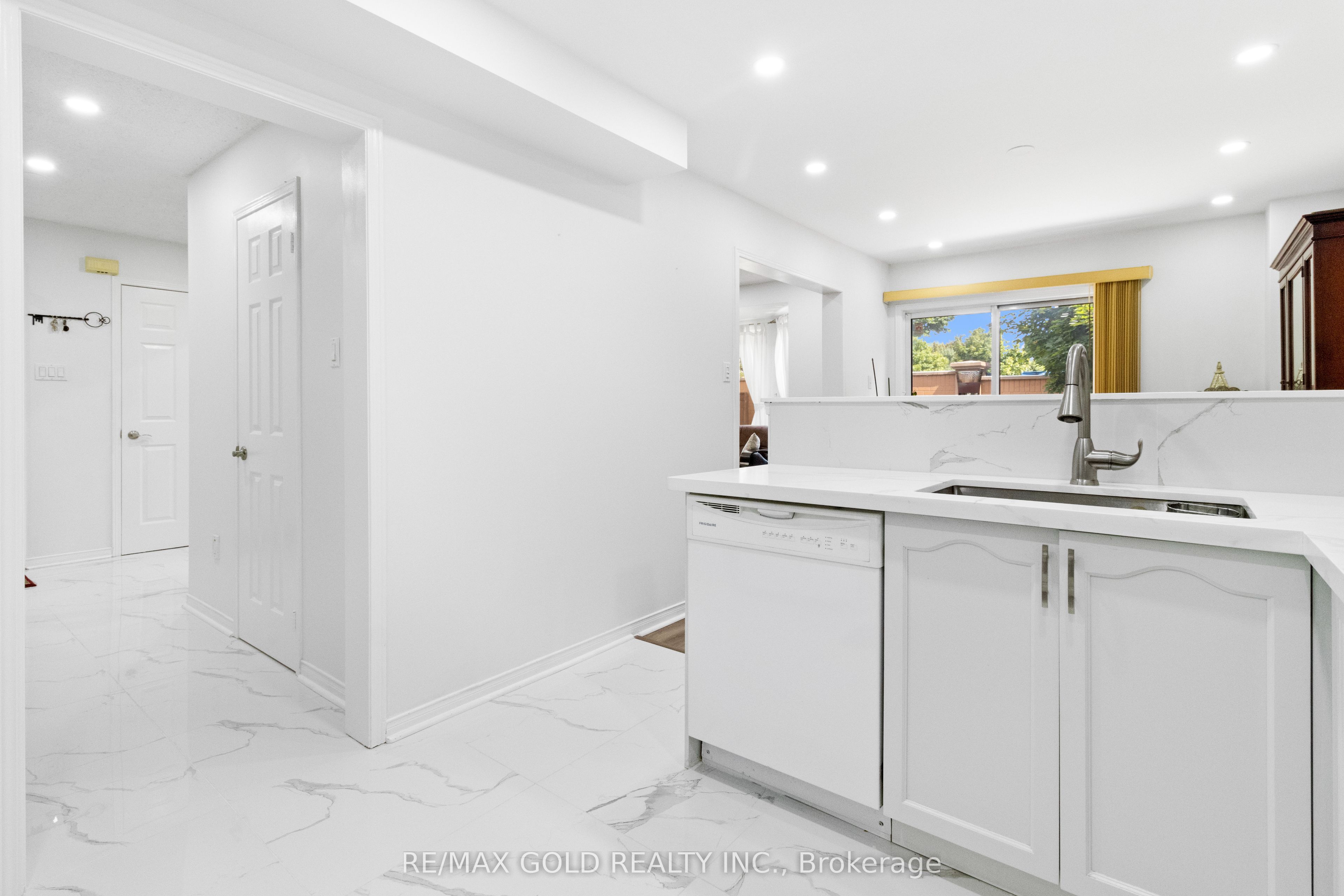 40 Blue Spruce Street