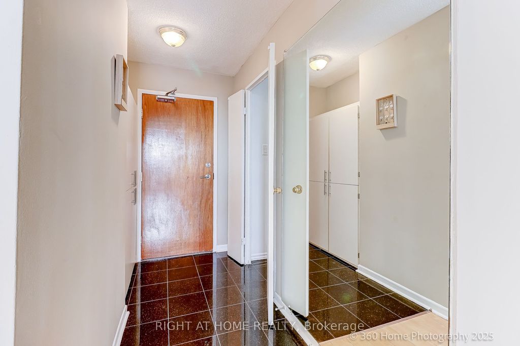 Photo of 1 Royal Orchard Boulevard #1107, Markham, ON L3T 3C2 (MLS # N12589104)