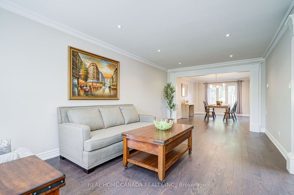 Photo of 1690 Carrington Road, Mississauga, ON L5M 2K2 (MLS # W12414118)