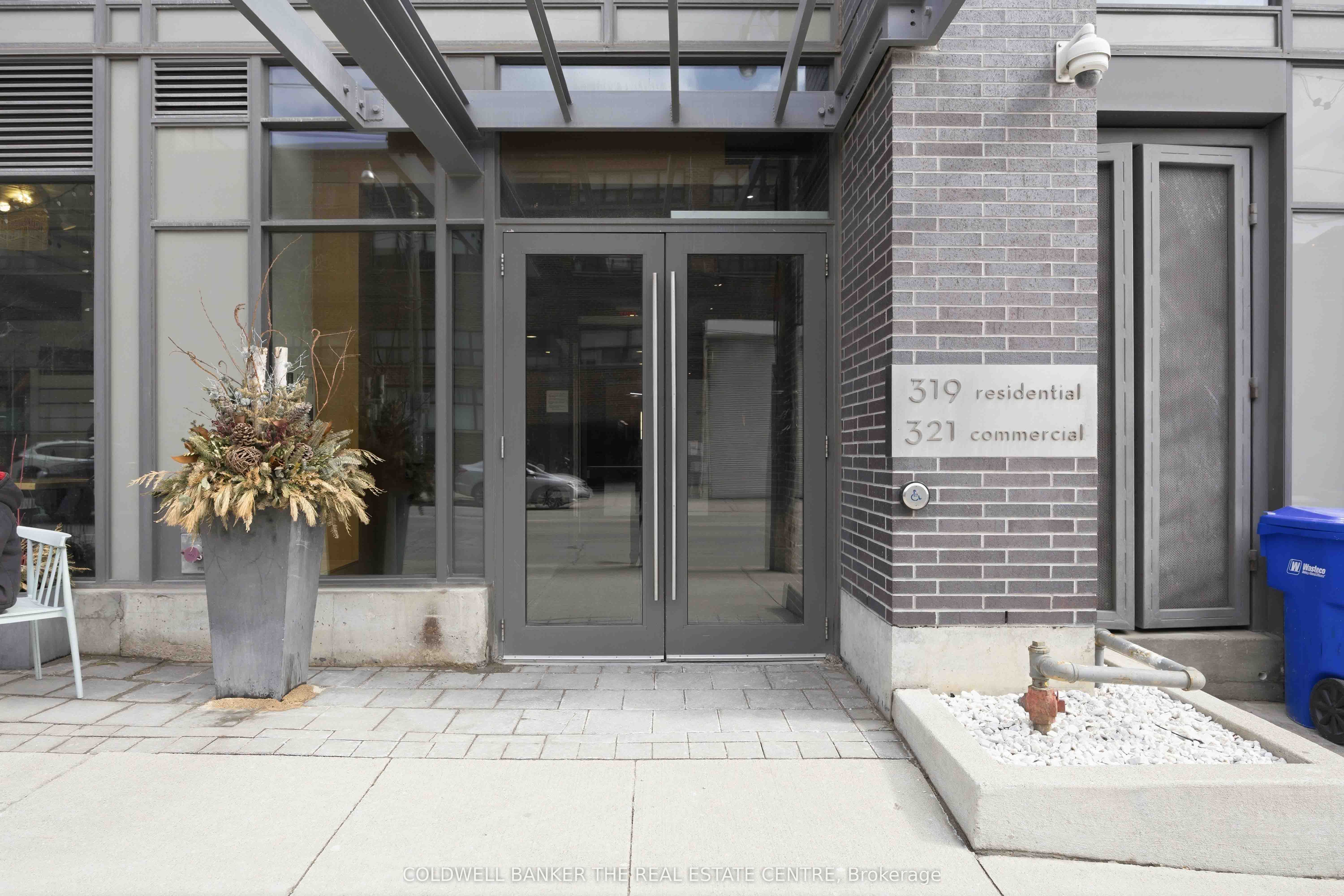 319 Carlaw Avenue 503