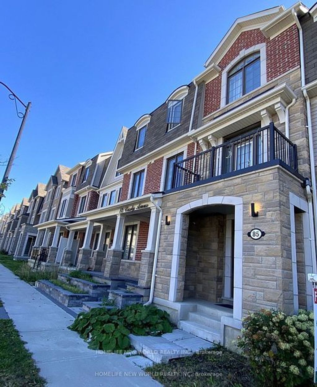 Photo of 85 Casely Avenue, Richmond Hill, ON L4S 0K7 (MLS # N12751710)