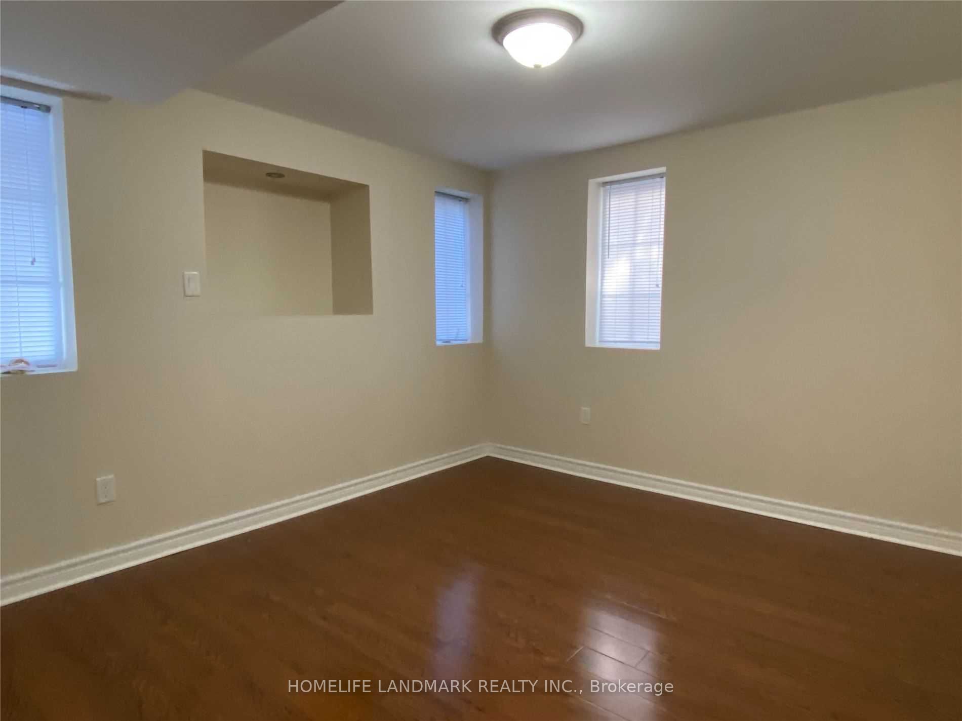 32 Escapade Drive Lower