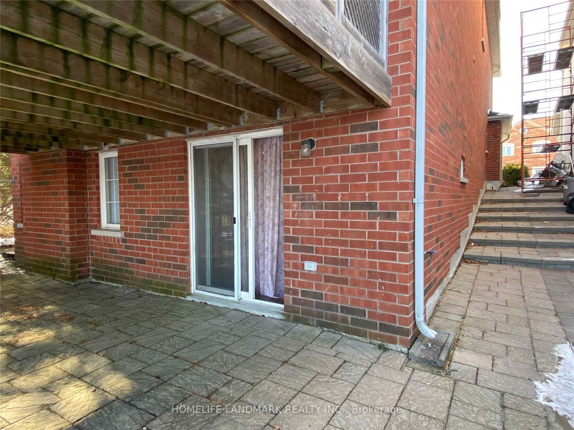 32 Escapade Drive Lower