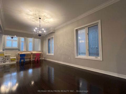 100 Colesbrook Road Richmond Hill ON L4S 2G3