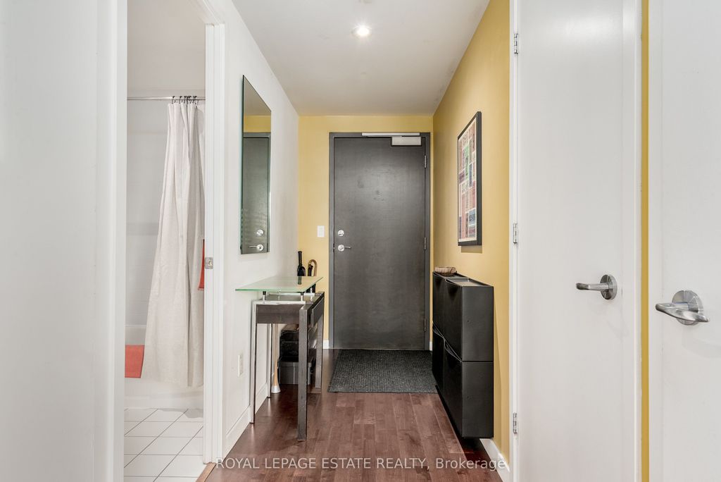 Photo of 281 Mutual Street #1003, Toronto, ON M4Y 3C4 (MLS # C12476115)