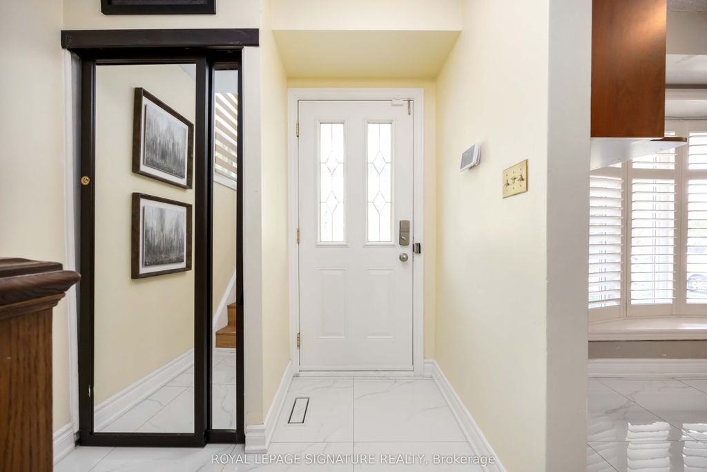 Photo of 104 Billington Crescent, Toronto, ON M3A 2G6 (MLS # C13115934)